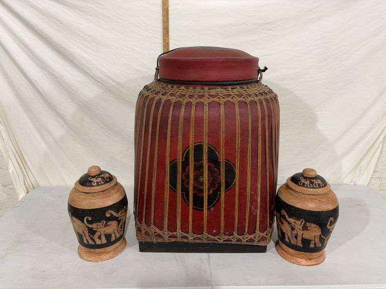 Lidded rice baskets