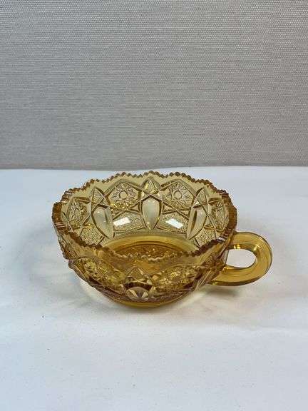 Amber EAPG “Canadian” Pattern Handled Nappy – Duncan & Miller