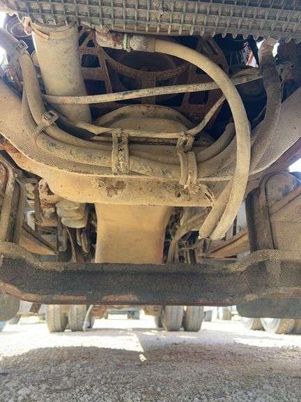 2008 Mack CHU613 showing 61,447 mi, 15,684 hrs - runs