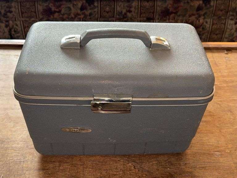 Vintage Sears Forecast Train Case