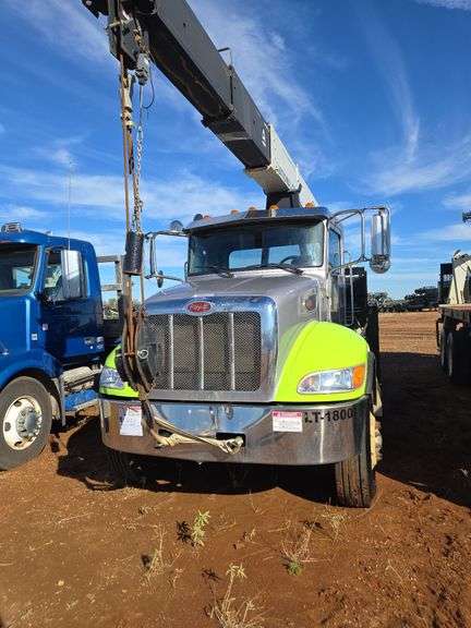 2018 Peterbilt PB348 showing 35,437 mi, 6,164 hrs - runs