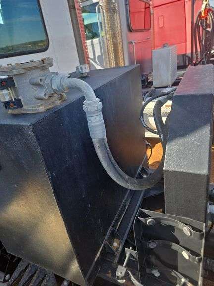 2019 Kenworth T8 showing 13,248 mi, 2,512 hrs - runs