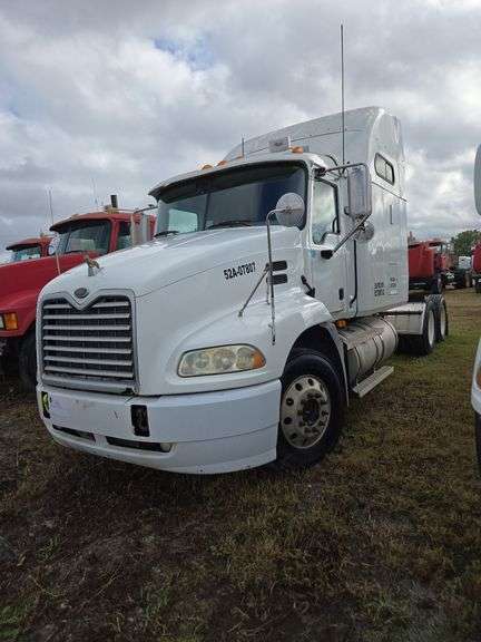 2007 Mack CXN613 565,498 mi, 10,366 hrs- doesn't run