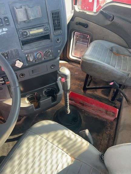 2012 Mack CHU613 showing 34,193 mi, hrs unknown - doesn't run