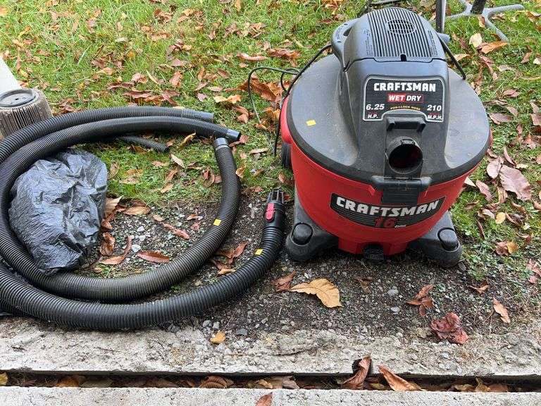 Craftsman WetDry 16 Gallon Vacuum