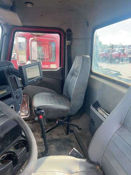 2012 Mack CHU613 showing 50,614 mi, hrs unknown - doesn't run