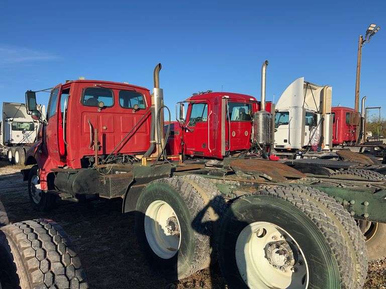 2003 Sterling 125,775 mi, hrs unknown- doesn't run