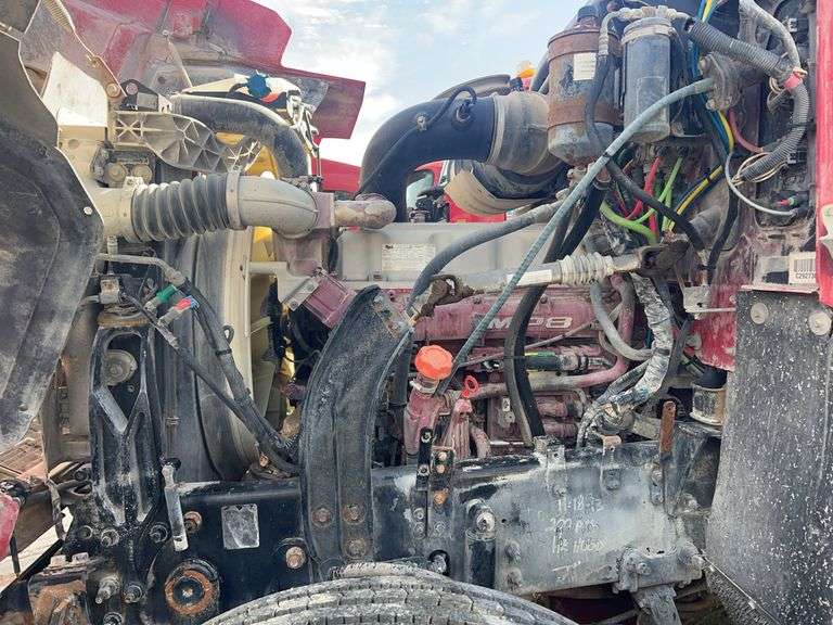 2008 Mack CHU613 showing 63,696 mi, 14,524 hrs - doesn't run