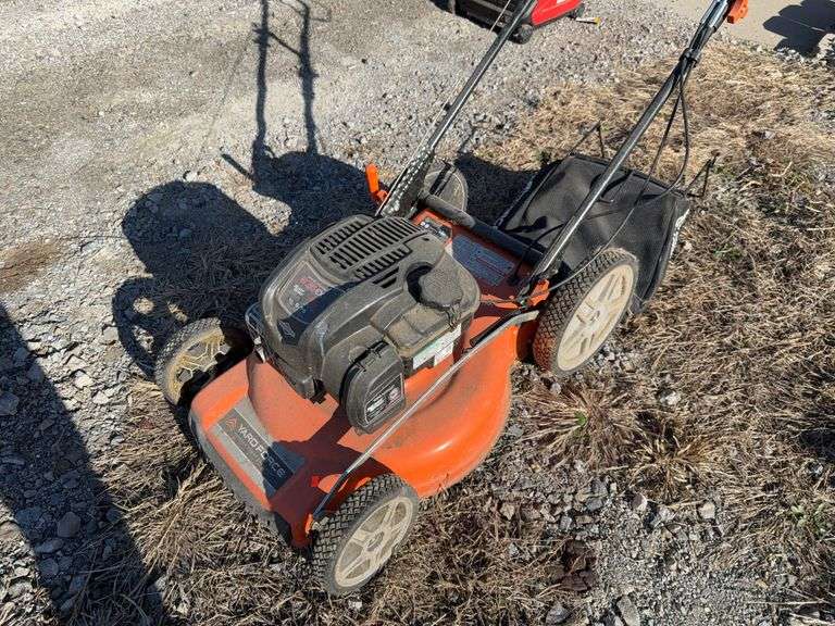 Yardforce push lawn mower w/ grass basket