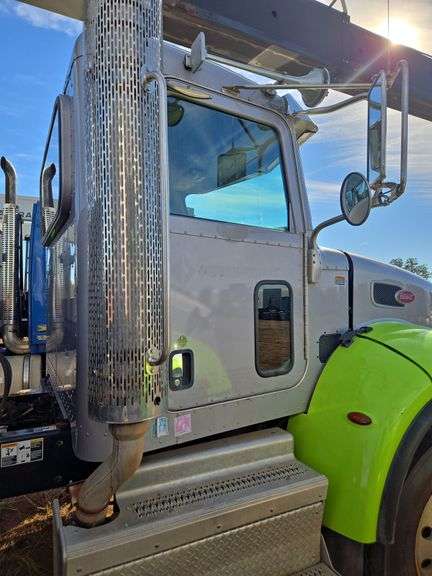 2019 Peterbilt PB348 showing 18,201 mi, 5,443 hrs - runs