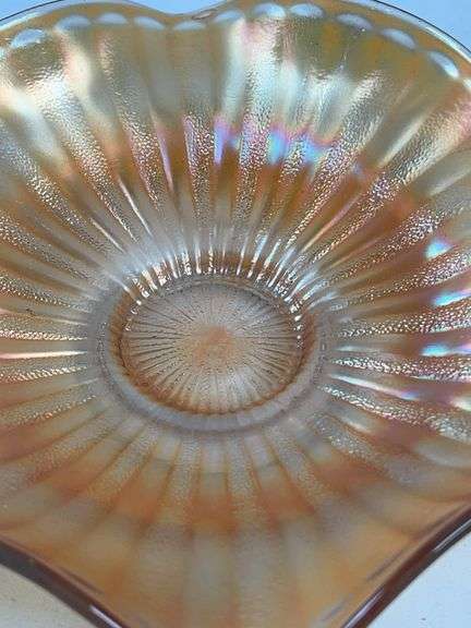 MARIGOLD CARNIVAL BOWL STIPPLED RAY