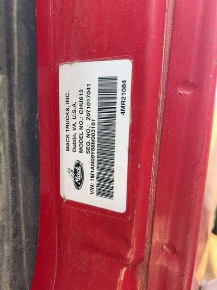 2008 Mack CHU613 showing 52,438 mi, 10,237 hrs - runs