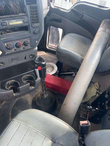 2012 Mack CHU613 showing 88,859 mi, 12,352 hrs - doesn't run