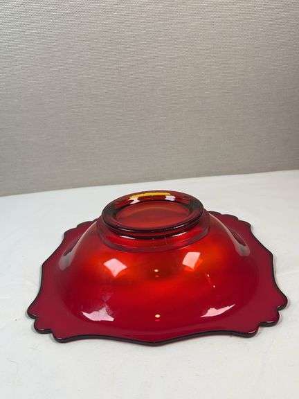 FENTON RED STRETCH GLASS BOWL