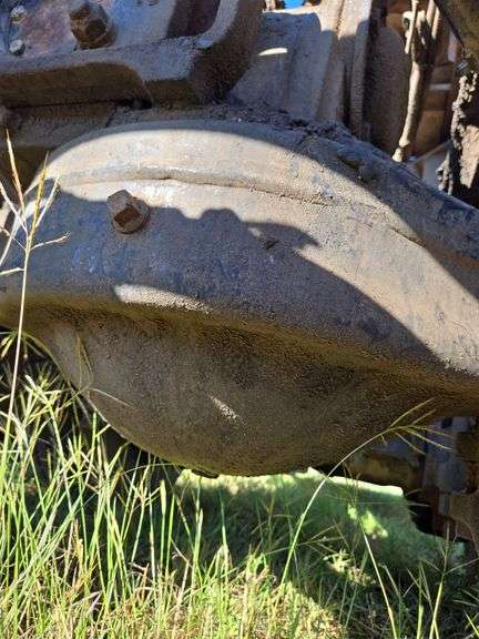 2011 Mack CHU613 showing 41,538 mi, 8,229 hrs- doesn't run