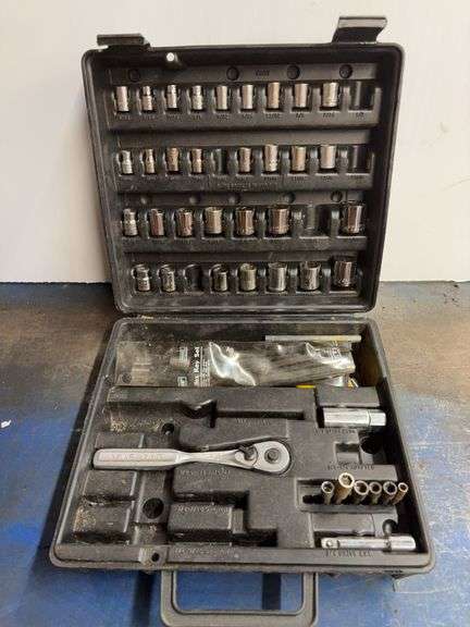 Craftsmen socket set - incomplete