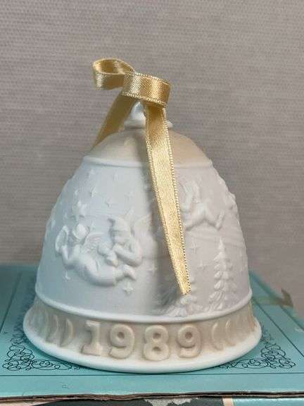 Lladro 1989 Christmas Ornaments โ #5656 Ball & #5616 Bell w/ Original Boxes