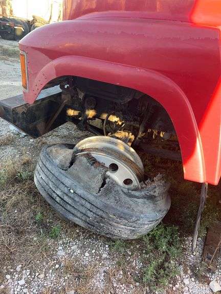 2008 Mack CHU613 showing 41,085, hrs unknown- runs