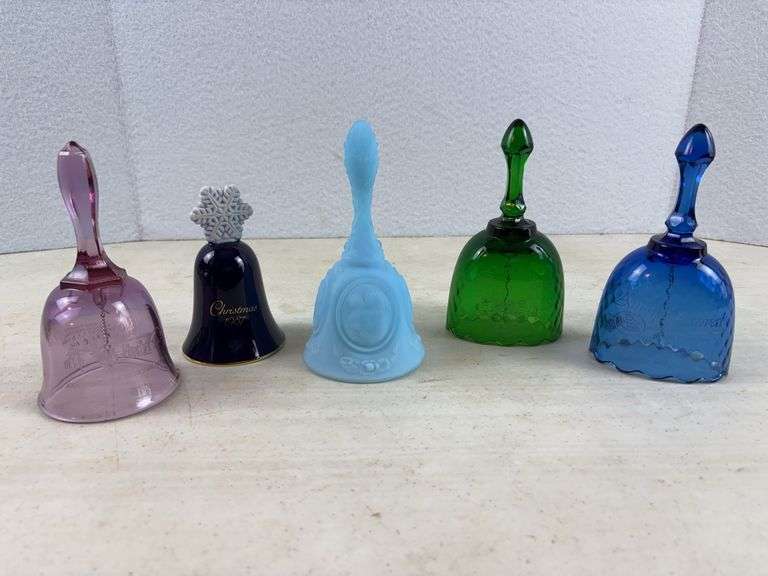 5 glass bells, 4 Fenton
