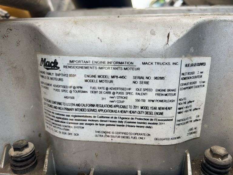 2012 Mack CXU613 showing 701,487 mi, 15,325 hrs - runs