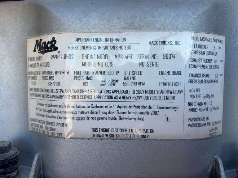 2008 Mack CHU13 miles & hrs unknown- doesn't run