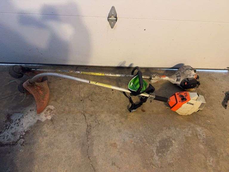 (2) STIHL Weed-eaters