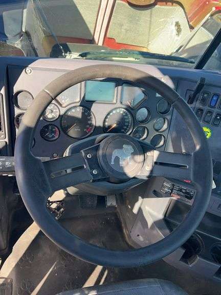 2012 Mack CHU613 showing 48,475 mi, 3,068 hrs- runs