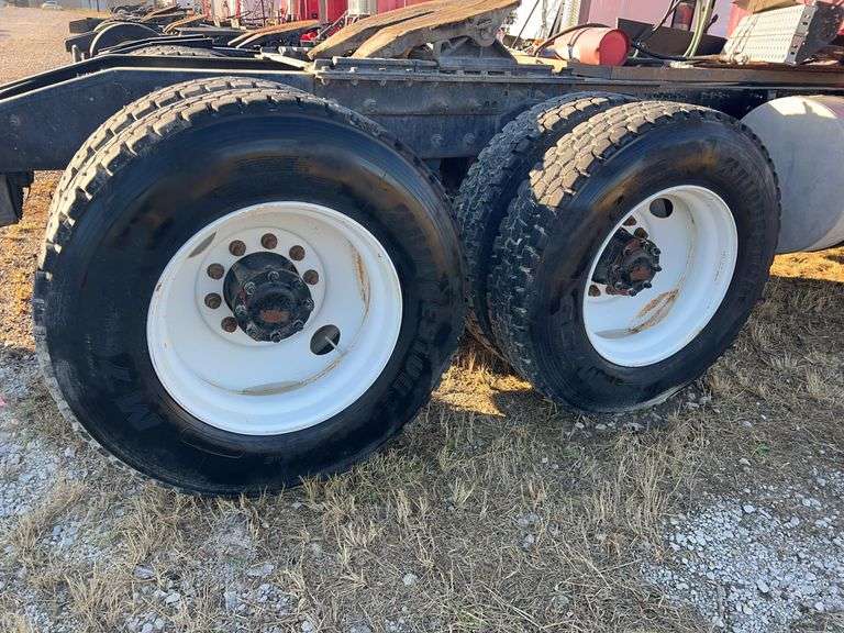 2013 Mack CHU613 showing 11,159 mi, 3,727 hrs- runs