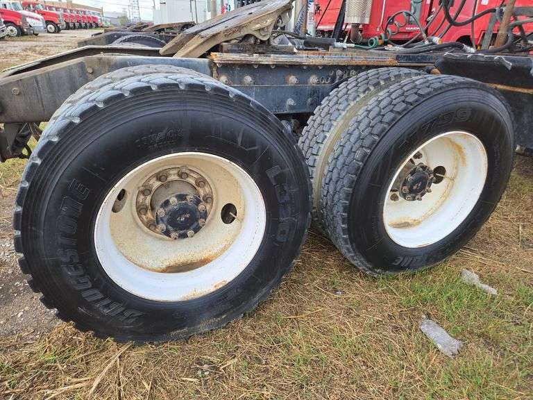 2007 Mack CHN613 miles & hrs unkown- doesn't run