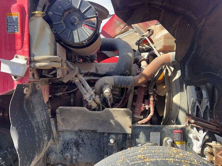 2008 Mack CHU613 showing 61,447 mi, 15,684 hrs - runs