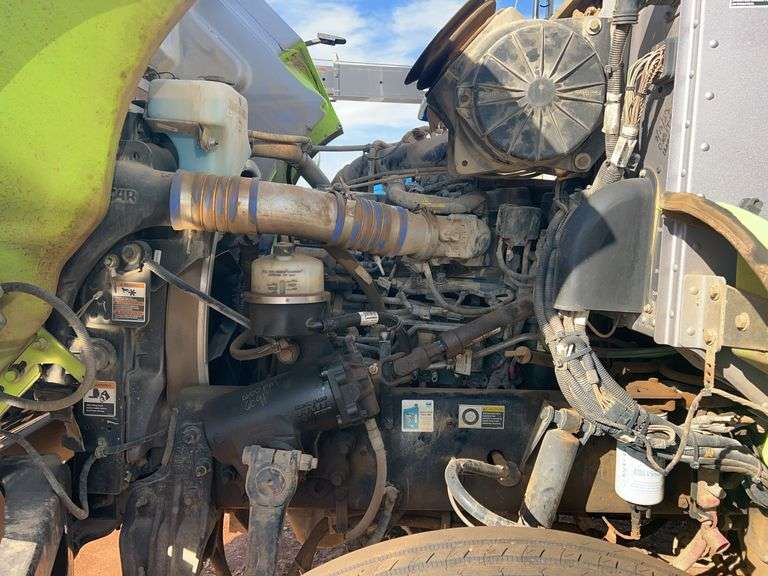 2018 Peterbilt PB348 showing 35,437 mi, 6,164 hrs - runs