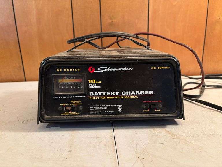 ￼ Battery charger