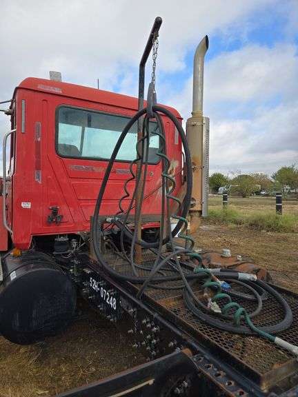 2007 Mack CHN613 miles & hrs unkown- doesn't run