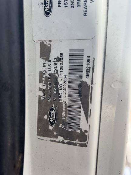 2012 Mack CXU613 showing 223,803 mi, 9,120 hrs - runs