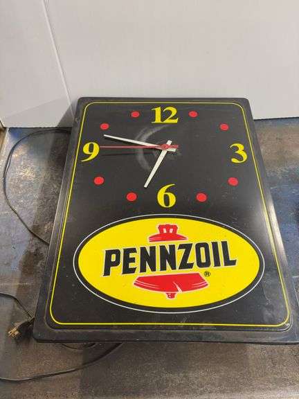 Lighted Pennzoil clock - works