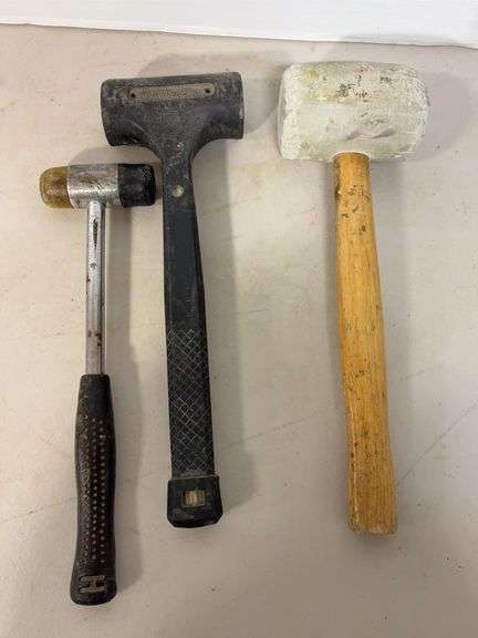 Flat of tools including ruler, hammers, tape measure & more