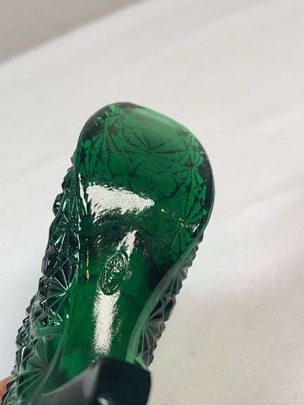 2 Fenton Daisy & Button Glass Shoes – Ice Green & Emerald