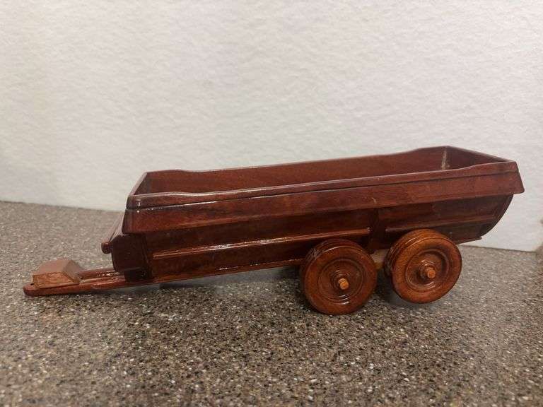 Wooden Side Slinger Manure Spreader 12” Long