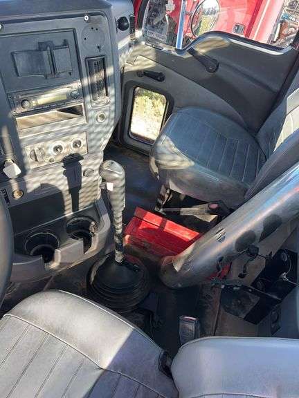 2013 Mack CHU613 miles & hrs unknown- doesn't run