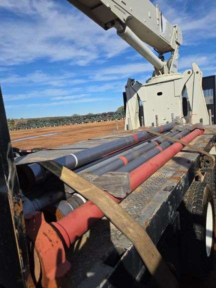 2019 Peterbilt PB348 showing 18,201 mi, 5,443 hrs - runs