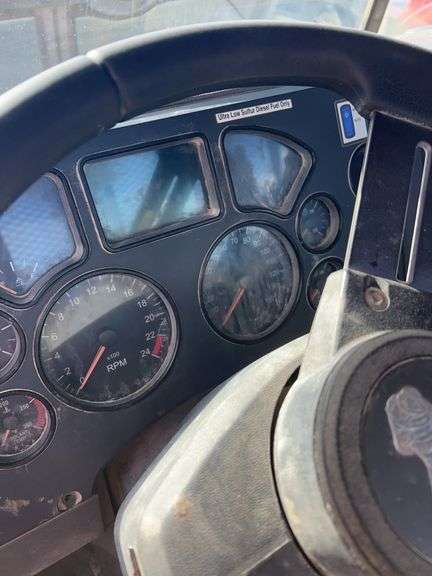 2012 Mack CHU613 showing 39,668 mi, 4,939 hrs - runs