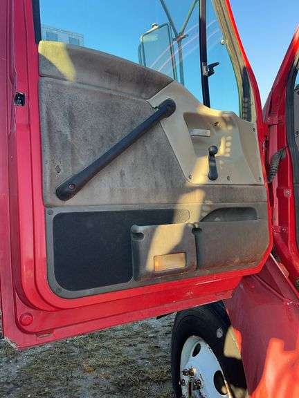 2003 Sterling 125,775 mi, hrs unknown- doesn't run