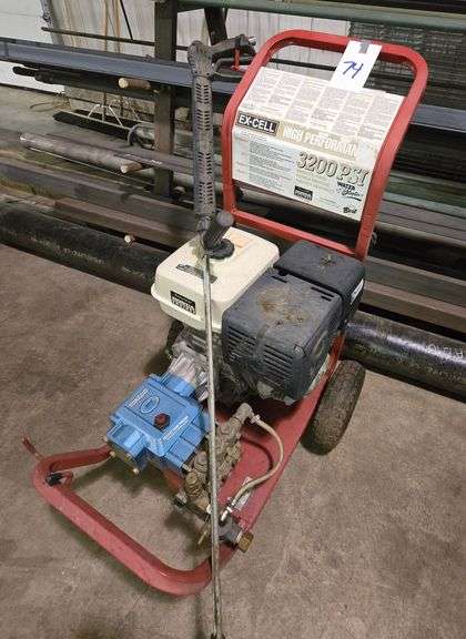 HONDA 3200 PSI PRESSURE WASHER WITH CAT PUMP