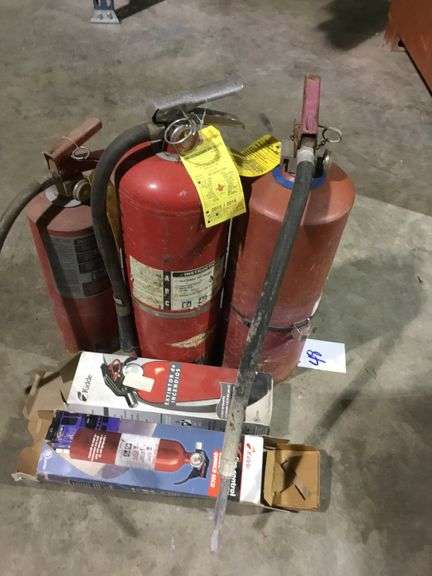 LOT OF 5 FIRE EXTINGUISHERS