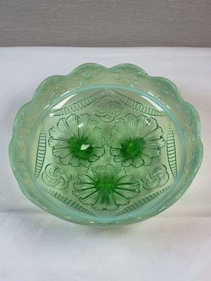 NORTHWOOD OPALESCENT GREEN GLASS BOWL
