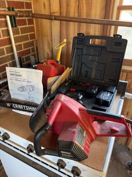 Craftsman drill and saw and gas can