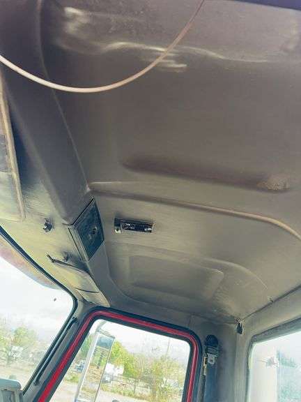 2007 Mack CHN613 miles & hrs unkown- doesn't run