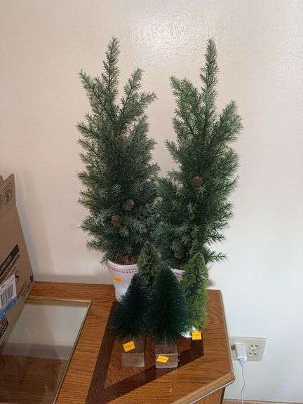 (6) Decorative Small Christmas Trees