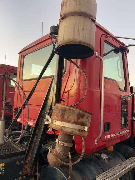 2008 Mack CHU613 showing 54,769 mi, 6,209 hrs- doesn't run