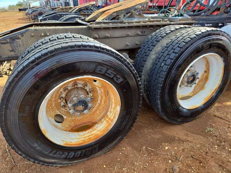 2012 Mack CHU613 showing 30,835 mi, 15,715 hrs - runs